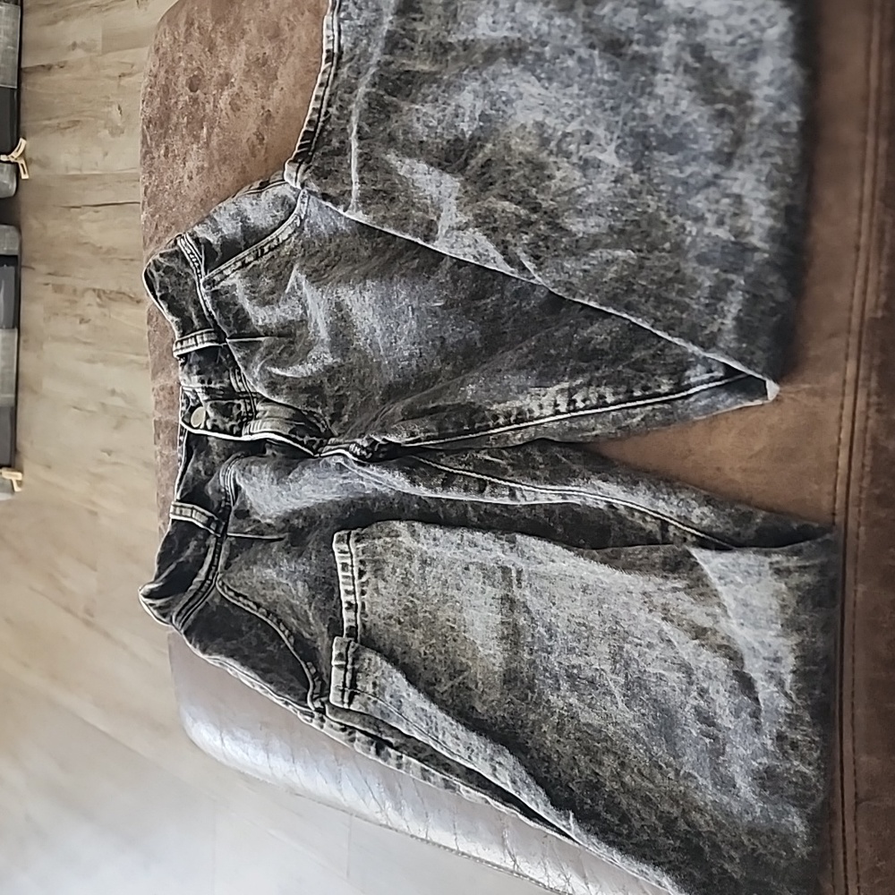 Arizona Mom Jeans